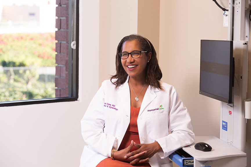 image of African American female doctor 